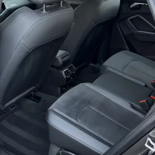 Après - banquette arrière nettoyée